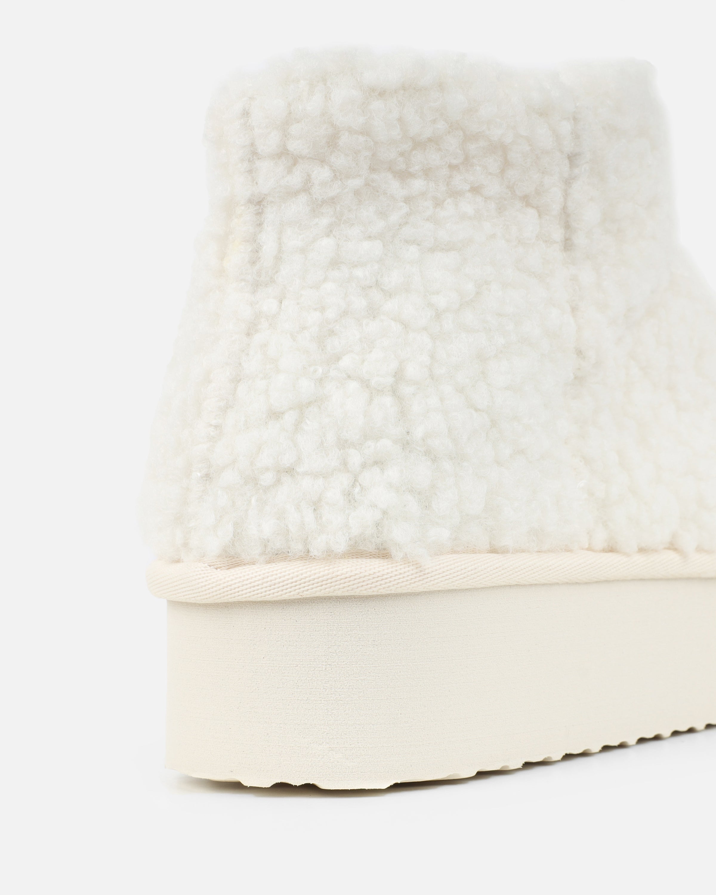 Fleecy Cream Borg Flatform Boots